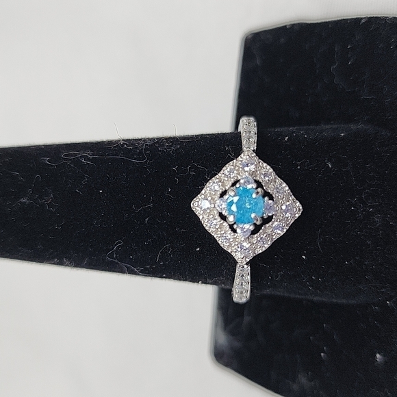 AQUAMARINE RING - Picture 5 of 9